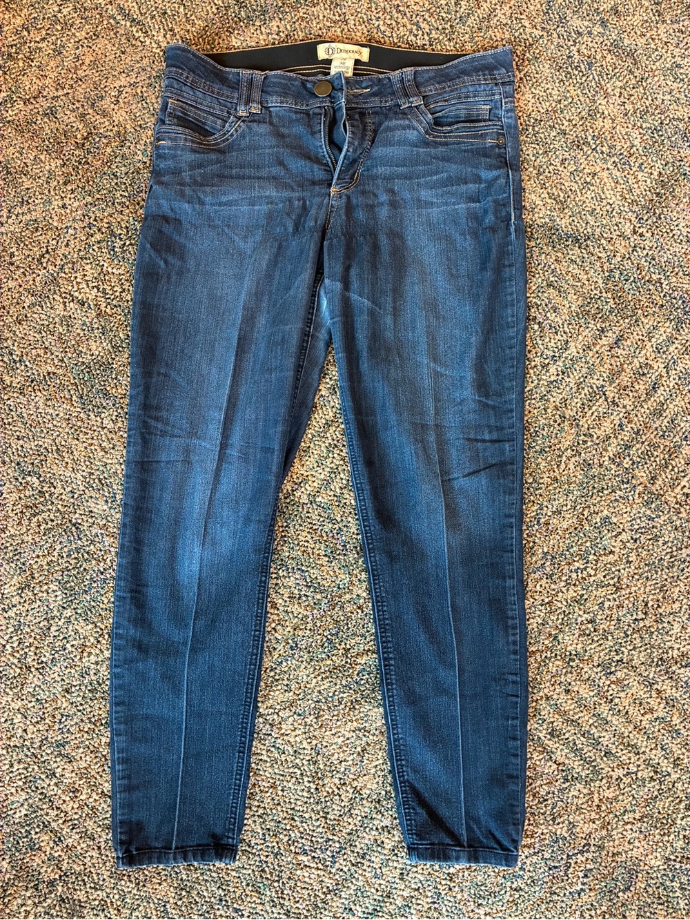Democracy Ab Technology Women's Straight Leg Jeans in Dark Blue Wash